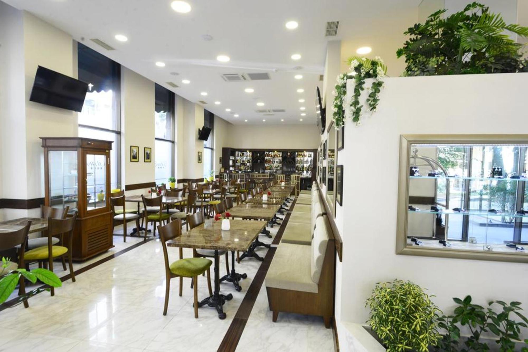 The Grand Apartment Lll Tbilisi Exterior photo