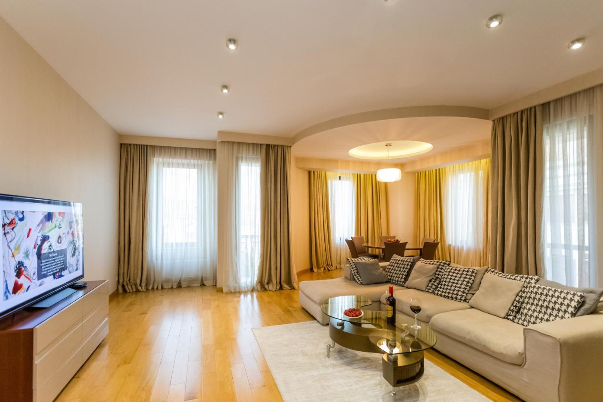 The Grand Apartment Lll Tbilisi Exterior photo