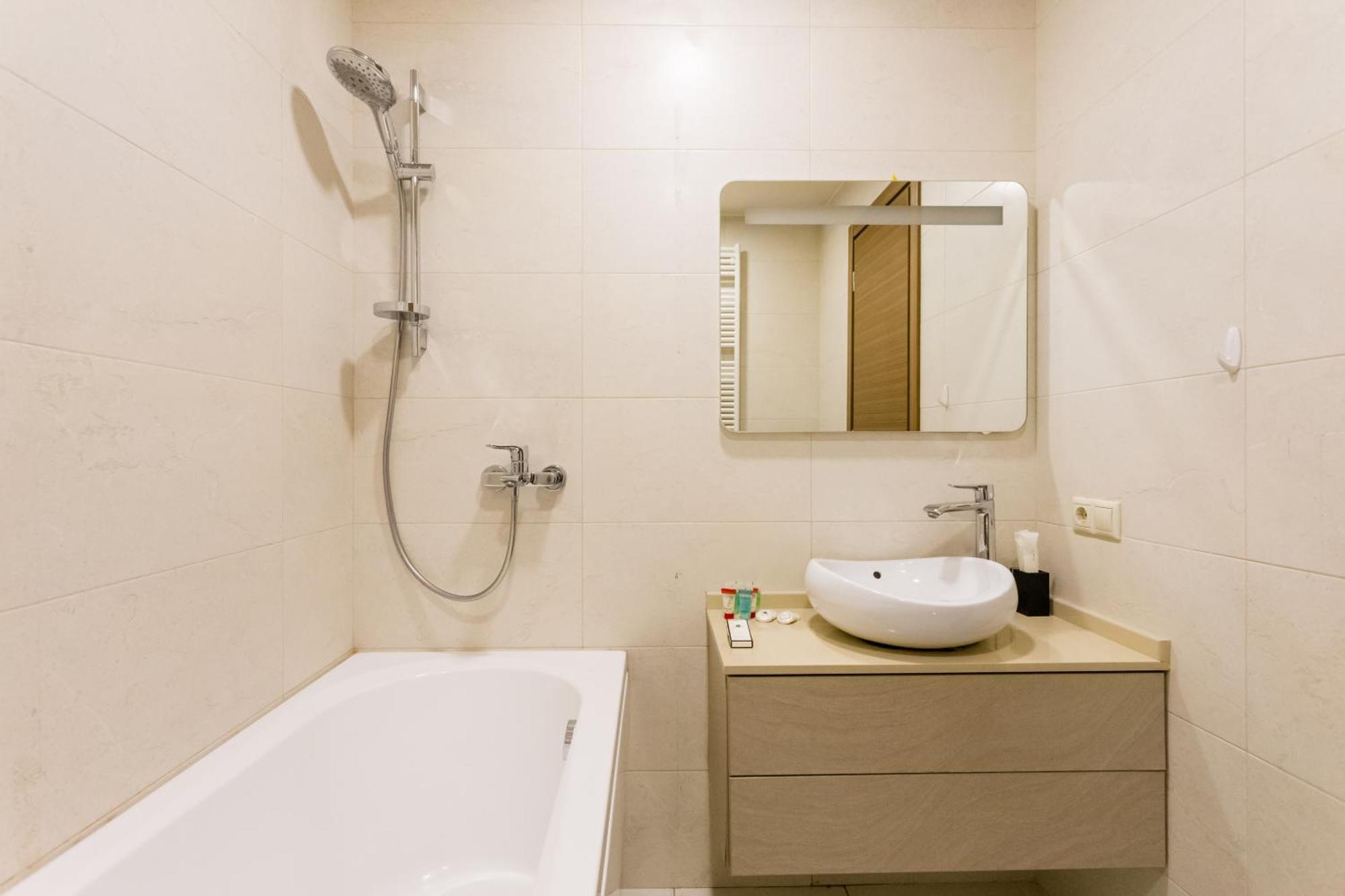 The Grand Apartment Lll Tbilisi Exterior photo